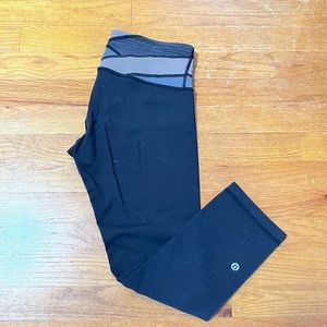 Lululemon crop leggings sz 6